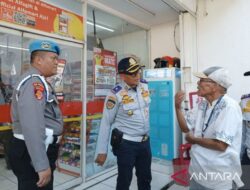 Menertibkan juru parkir liar demi kenyamanan warga