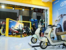 Sunra kenalkan sembilan sepeda motor listrik unggulan di Jakarta Fair