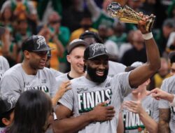 Boston Celtics Juara NBA 2023/2024, Jaylen Brown Jadi Pemain Terbaik