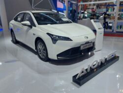 Sedan listrik AION ES dibanderol Rp386 juta di GIIAS 2024