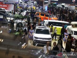 Insentif dan industrialisasi dinilai bisa bangkitkan sektor otomotif