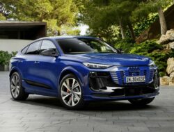 Audi Q6 Sportback E-Tron 2025 tampilkan gaya coupe di SUV elektrik