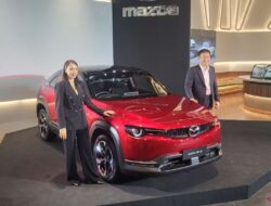 Mazda luncurkan mobil listrik pertamanya MX-30, harga Rp860 juta